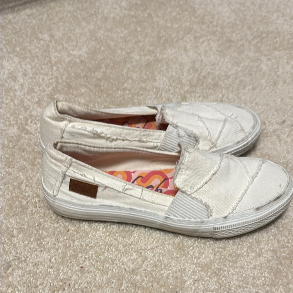 Skechers White Sneakers Slip-On Comfort